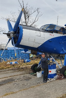 Поставили на крыло